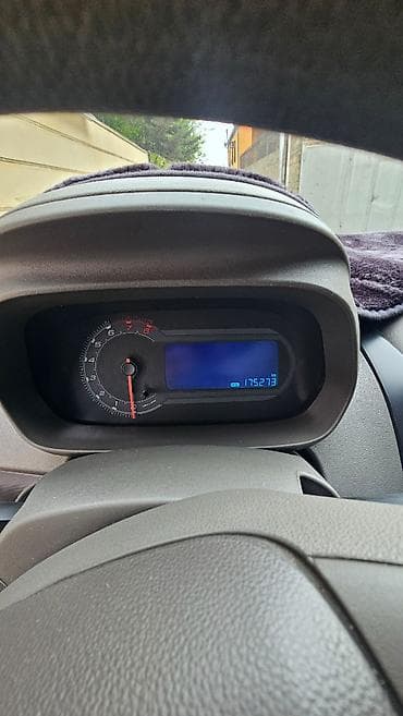 5: Chevrolet Cobalt: 1.5 l | 2022 il 175000 km Sedan — 3