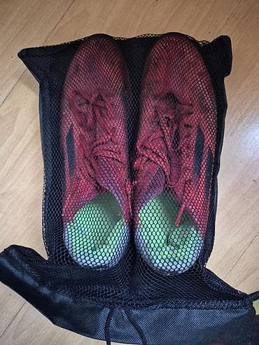 Ayyaqbi adidas 41 razmer ve Futbol formasi nike S razmer birde corab