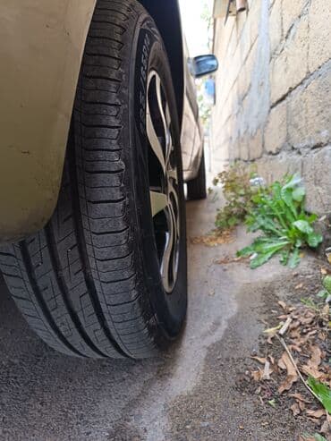 k5 kia: Kia Rio: 1.4 l | 2008 il Sedan — 10