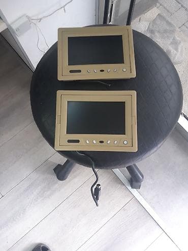 mersedes manitor: Avtomobil üçün 2 ədəd baş dayaqlığına quraşdırılan monitor dəsti - — 2