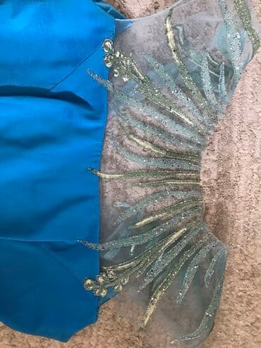 hind paltari: Ziyafet paltari 40-42 olcu iki defe geyinilib — 2