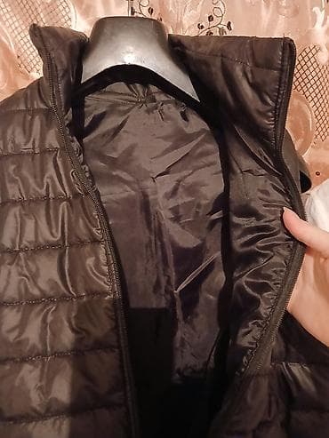 sederek palto: Qara rəngli şişmə jilet - Model: yüngül, üfüqi tikişli şişmə jilet - — 4