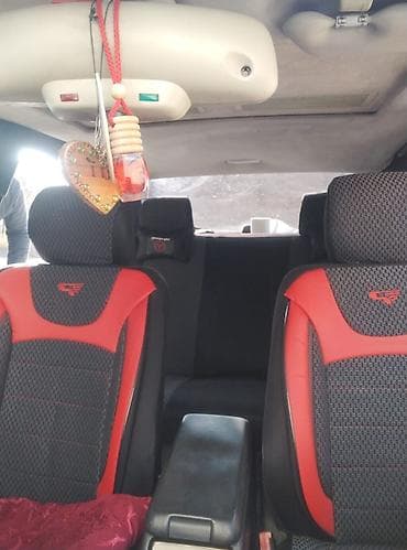 masım: Mercedes-Benz E 200: 2.5 l | 1997 il Sedan — 2