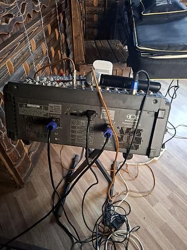 Səhnə və tədbirlər üçün tam səs sistemi dəsti Tərkib: - Dynacord — 2