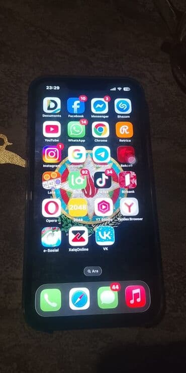 Kompüter, noutbuk və planşetlər: IPhone 13, 128 GB, Qara, Simsiz şarj — 1