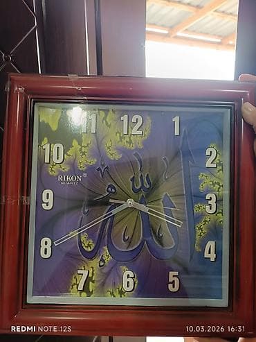 Divar saatları, Saniyə əqrəbi