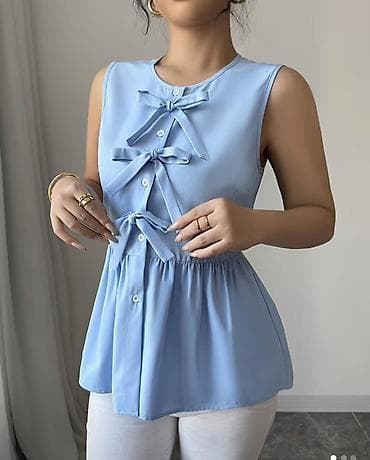 Ölçü S/M Zərif dizaynlı qadın bluzası - Rəng: açıq mavi (pastel ton)