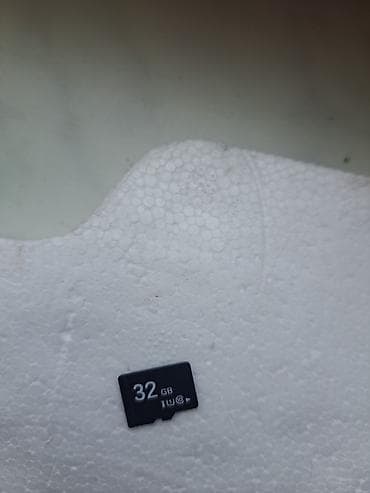 32 GB microSD yaddaş kartı - Tutum: 32 GB - Sınıf: UHS-I, Class 10