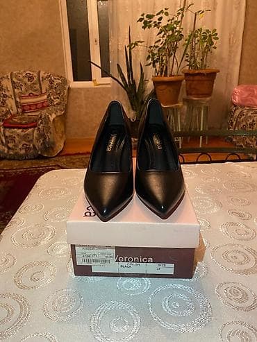 ayqqabi: Ölçü: 37, rəng - Qara, İşlənmiş — 1