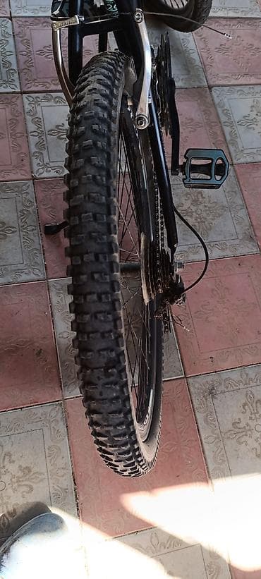 velosipet sekilleri: Velosibet yaxsi veziyetdedir her bir seyi islekdir tekerlerine kimi — 4