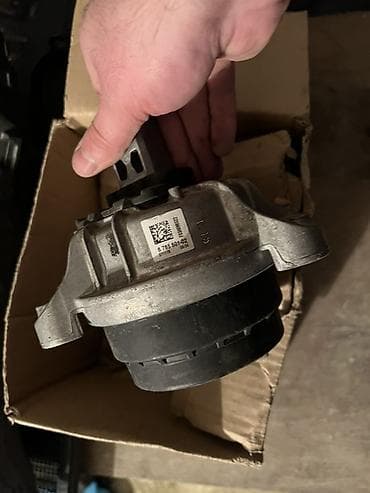 muhərriklər: BMW f10 mator paduşkası — 2