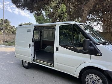 e39 hella stop: Ford Transit: 2.2 l | 2012 il 235000 km Mikroavtobus — 2