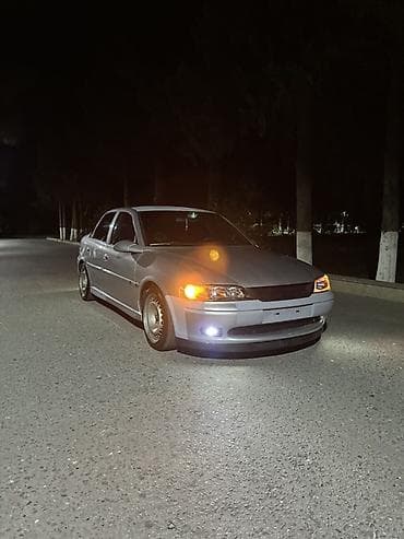 sprinter disk: Satılır: Sedan tipli minik avtomobili - Korpus: 4 qapılı sedan — 3