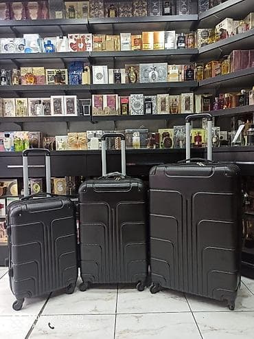 Çamadanlar: Səyahət üçün sərt korpuslu çamadan dəsti - Rəng: qara - Ölçülər: 3-lü — 1