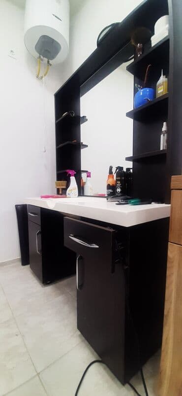 Yeni, Saş kəsimi üçün masa, Güzgülü — 3