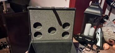 Maskalar, eynəklər: Çamadanlar — 1