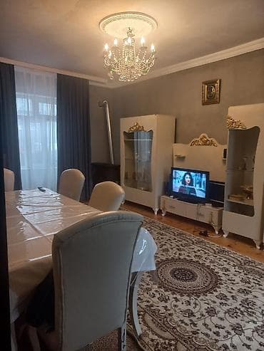 Mebel dəsti – klassik üslub Yemək otağı: - 6 nəfərlik stol və 6 ədəd lalafo.az -da Mebel dəsti – klassik üslub Yemək otağı: - 6 nəfərlik stol və 6 ədəd