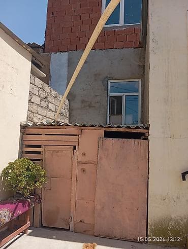 evler villa: Əmircan qəs. 3 otaqlı, 200 kv. m, Orta təmir — 5