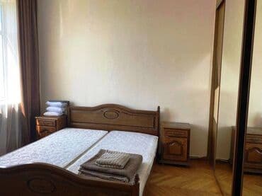 1 otaqlı kohnə tikili: Bakı, 3 otaqlı, Köhnə tikili, m. 28 may, 70 kv. m — 3