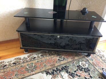 İşlənmiş, Düz TV altlığı, Polkalı, Şüşəli — 4