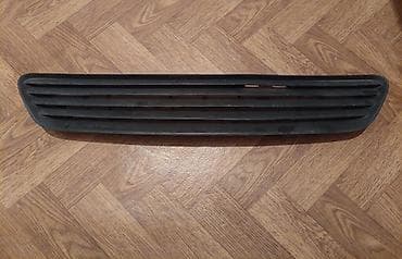 Avtomobil üçün aşağı radiator barmaqlığı (alt ön bamper hava girişi