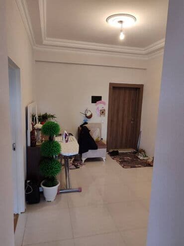 9 ci mikrorayon satilan evler: 3 otaqlı, Yeni tikili, 109 kv. m — 9