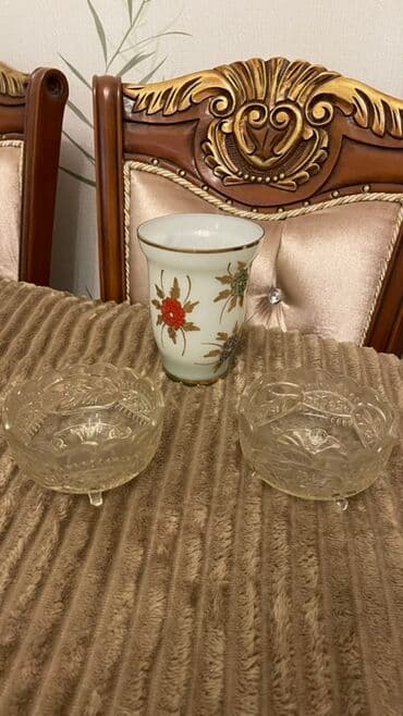 bənövşəyi gül: Vaza dəsti — 2