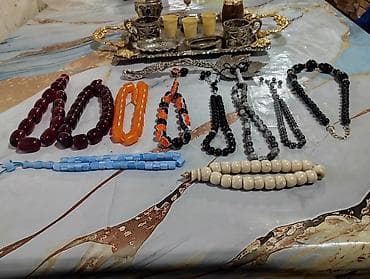 ebonit tesbeh: Məhsul: Təsbeh və muncuq dəstləri Təsvir: - Qırmızı şəffaf kəhrəba — 9