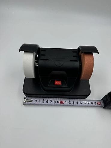 bıcaq itiləyən: Miniatür ikitərəfli üyüdücü (bench grinder) - İki daşlı sistem: sağda — 2