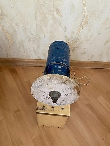 boya vuran aparat: Sovet itiləmə maşını IE-9703, işlək vəziyyətdə — 4
