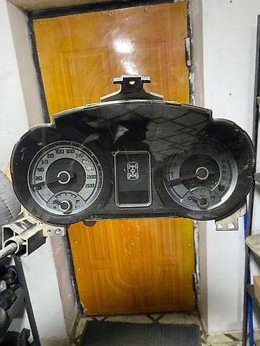 Mitsubishi Pacero 2008 pribor.Prabeqi cox azdir