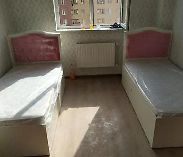 Oğlan və qız üçün, Yeni, Çarpayı, Bazalı, Matras ilə, Siyirməsiz