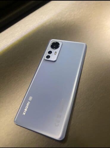 Xiaomi 12, rəng - Gümüşü