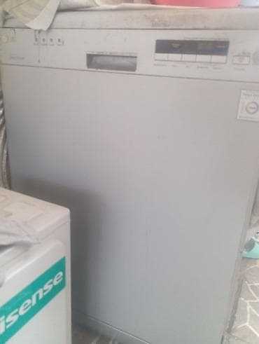 ev kinoteatiri: Məişət üçün qabyuyan maşın - Şlanq çıxışı və kabel keçidi yerləri — 3