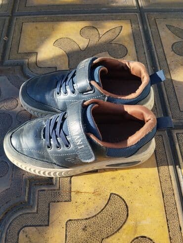 kombinezon usaq ucun: Uşaq idman ayaqqabısı – “ARMANI” yazılı - Rəng: tünd mavi (üst — 2