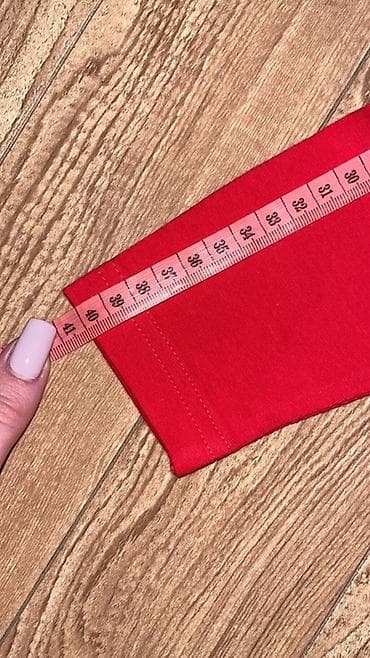 Donlar: Qırmızı qız köynəyi – uzunqol, balıqçı yaxalı. - Ön hissədə parıltılı — 2