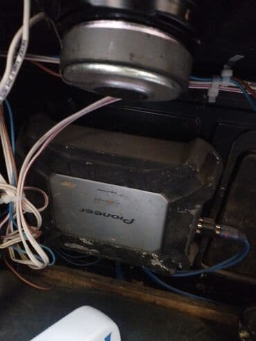 pioneer ses sistemi: Avtomobil üçün tam audio sistemi Komponentlər: - Ön panel: AUX/USB — 3