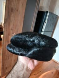 kişilər ucun dəri papaqlar və kepkalar: M,57,(R)
3-ü,birlikdə. 
işlənmiş.

Demək,olarki
Təp,Təzədirlər — 1