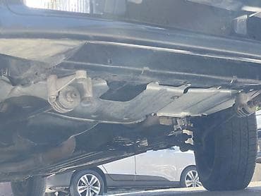e 3 2: VAZ (LADA) 2115: 1.6 l | 2010 il Sedan — 3