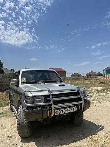 sud ceni: Mitsubishi Pajero: 2.8 l | 1995 il 329245 km Ofrouder/SUV — 1