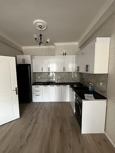 ağdaşda satilan evler: 1 otaqlı mənzil – açıq mətbəxli studio plan - Geniş işıqlı zal: divan — 4