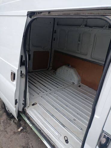 niva qapi uzlukleri: Ford 2010 il, motor 2.2 l, Furqon, İşlənmiş — 10