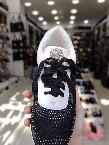 женские белые туфли: Размер: 37, Новый — 2