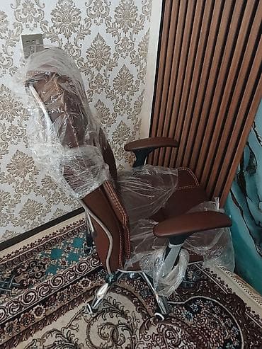 stullar islenmis: Təkərli, Qolları tənzimlənmir, Süni dəri — 5