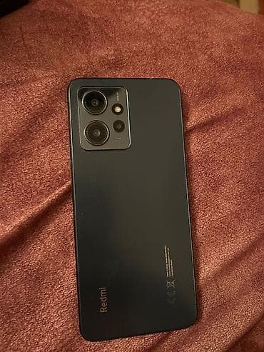 Redmi smartfon - Model: Redmi (şəkildəki dizayn – kvadrat kamera