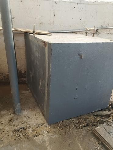 Bak, Metal, 2000 l l, İşlənmiş, Ünvandan götürmə