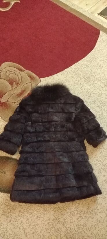 kurtkalar kisi ucun 2019: Kürk, rəng - Qəhvəyi — 1