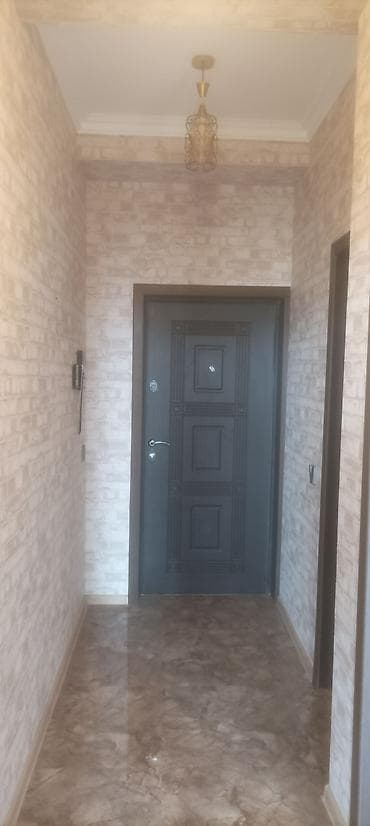 zumrud residence ev satilir: Saray qesəbəsi. Alimler şehərciyinde 1 otağın 2 otağa düzelme menzil — 3