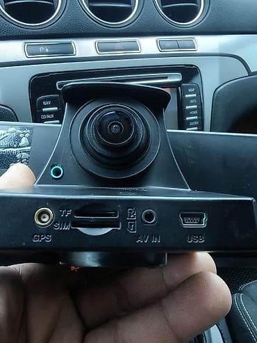 manitir: Avtomobil üçün 4G və wi-fi dəstəkli Android smart DVR/Multimedia güzgü — 2