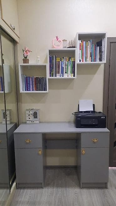 mini tablolar: Masa və divar rəfləri dəsti - Rəng: boz (rəflər ağ-boz tonlarda) - — 1